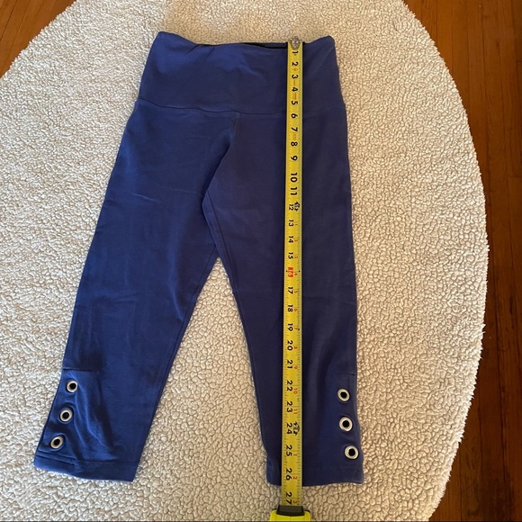 Svelte, Grommet Capri, Body Shaping Crop Leggings. Blue Small. - Picture 3 of 7
